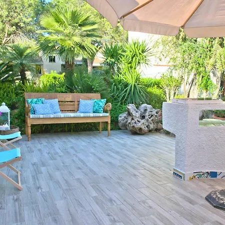 Holiday home Jungle House - Pineta Is Morus *